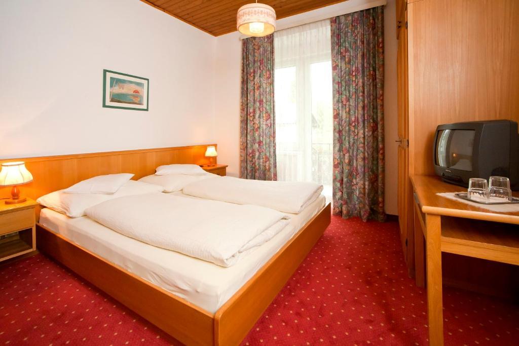 Hotel Velden Bacherlwirt Velden am Wörthersee Kamer foto